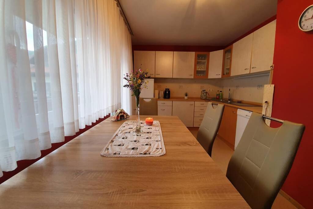 מויסטראנה Apartma Kreda מראה חיצוני תמונה